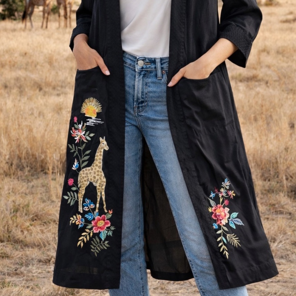 Johnny Was extremely heavily embroidered “Giraffe Savannah” duster RARE NWT - Picture 3 of 11